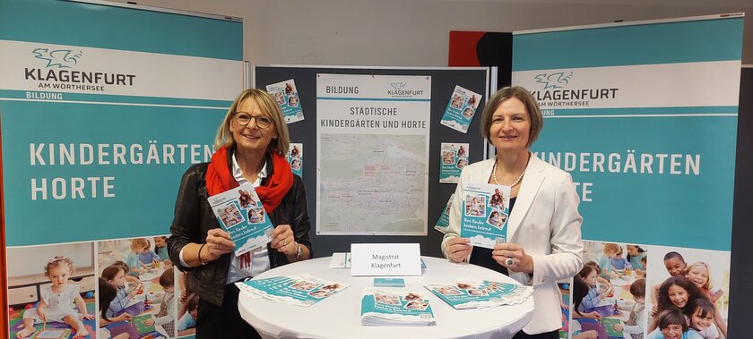 Mag.a Andrea Wakonig und Sabine Tauschitz-Sickl BEd MSc haben die Abteilung Bildung der Stadt Klagenfurt auf der Jobmesse repräsentiert. Foto: Abteilung Bildung