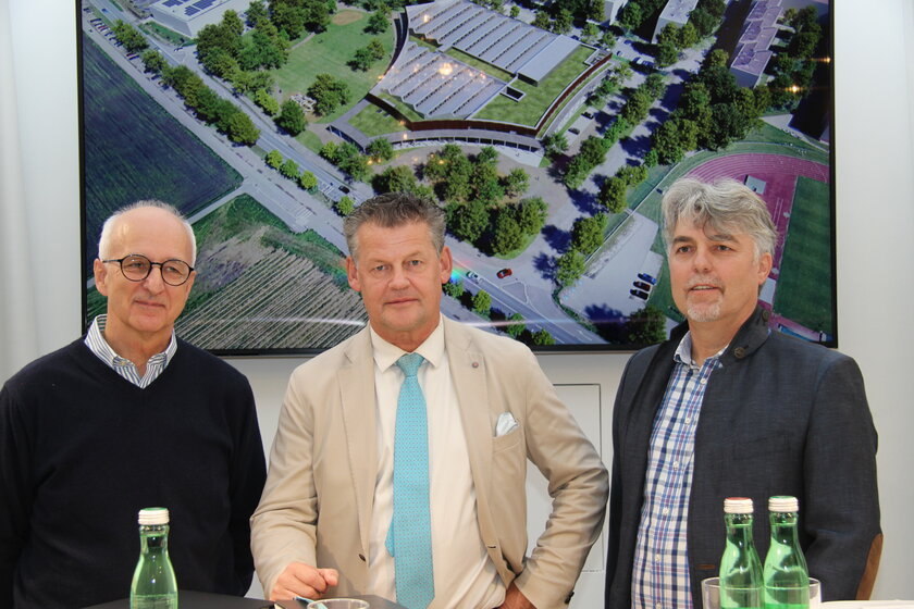 v.l.: Dipl. Ing. Heinz Roßmann, STW-Vorstand Ing. Mag. Harald Tschurnig und Bürgermeister Christian Scheider. Foto: StadtKommunikation/Stromberger